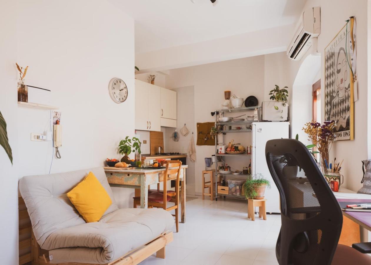 Love Tree Apartment Cagliari Esterno foto